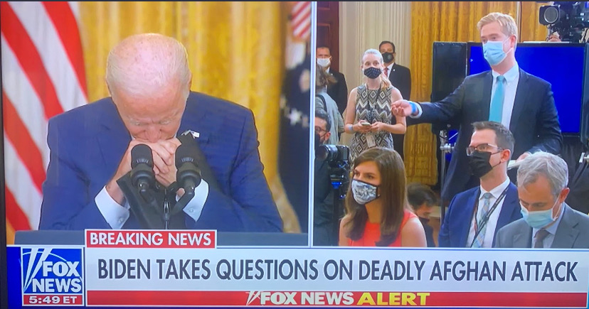 Biden Bizarrely Buries His Head in His Hands During Back and Forth With Peter Doocy - Media Right News